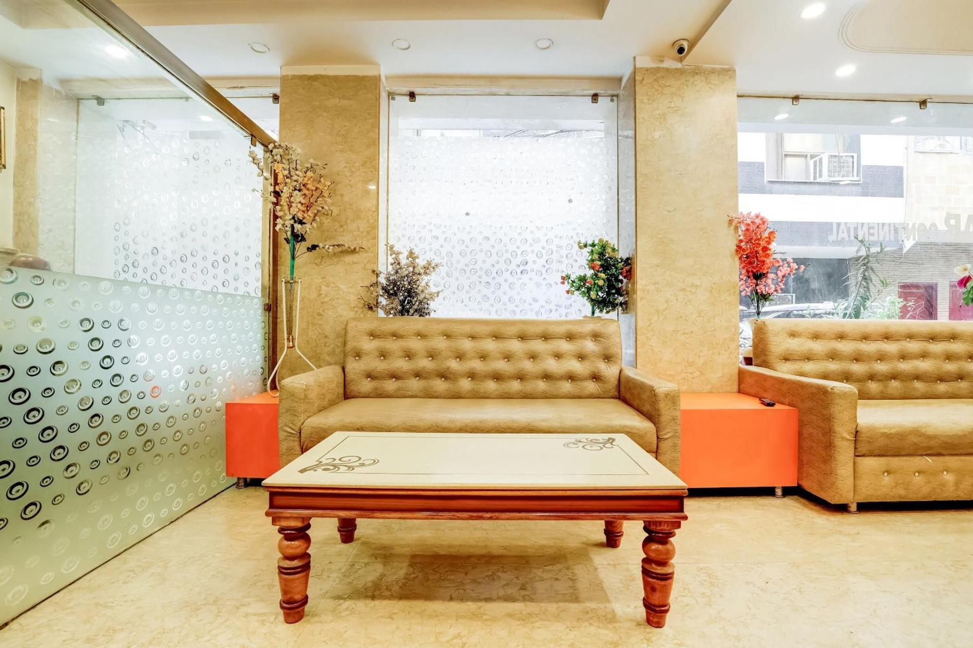 Hotel O Tushar Continental นิวเดลี ภายนอก รูปภาพ